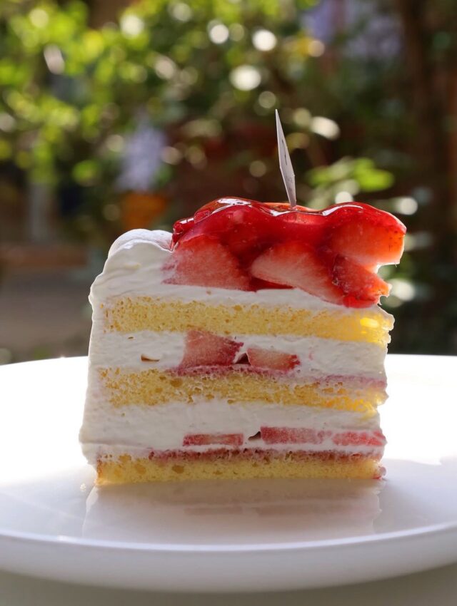 【王様のショートケーキ🍓】

広島県三次市にある『PLACE dessert』 @place_dessert_ にて発売されました✨
選手たちが育てた苺を使用していただいてます🍓🧑‍🌾

甘さいっぱいのいちごとクリームのハーモニー
今しか味わえない至福のショートケーキをぜひ🍓

#ゴールデンウルヴス福岡#ウルヴス#農業#ハンドボール#糸島市